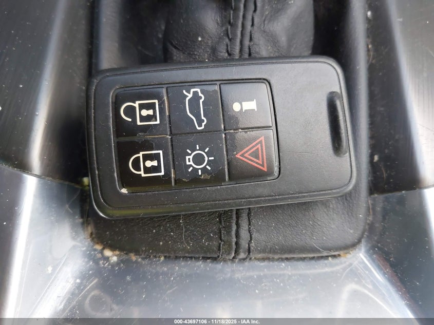 2015 Volvo S60 T5 Premier VIN: YV140MFB1F1314660 Lot: 43697106