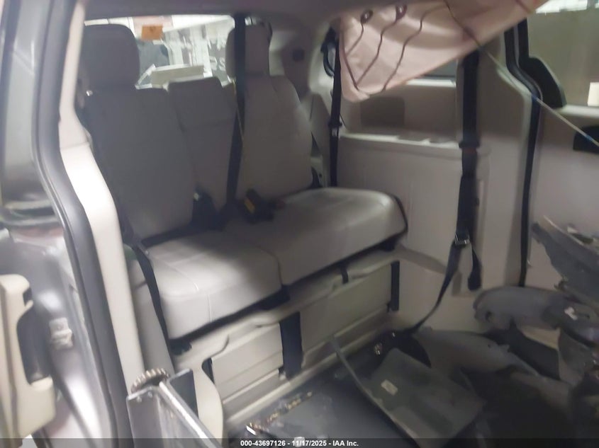 2013 Dodge Grand Caravan Sxt VIN: 2C4RDGCG2DR636847 Lot: 43697126