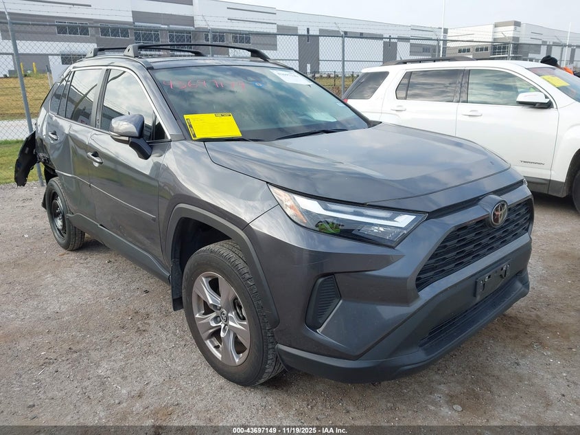 TOYOTA RAV4 XLE