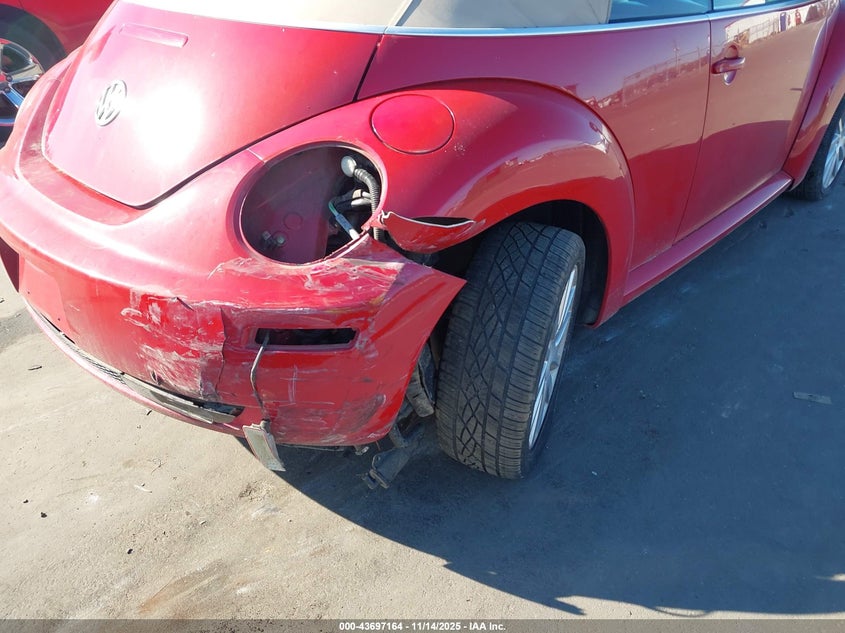 2006 Volkswagen New Beetle 2.5 VIN: 3VWRF31Y26M301190 Lot: 43697164