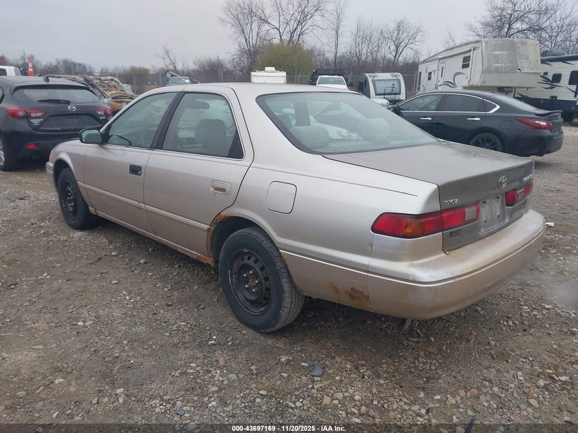 4T1BG22K0WU297704 1998 TOYOTA CAMRY photo no. 3