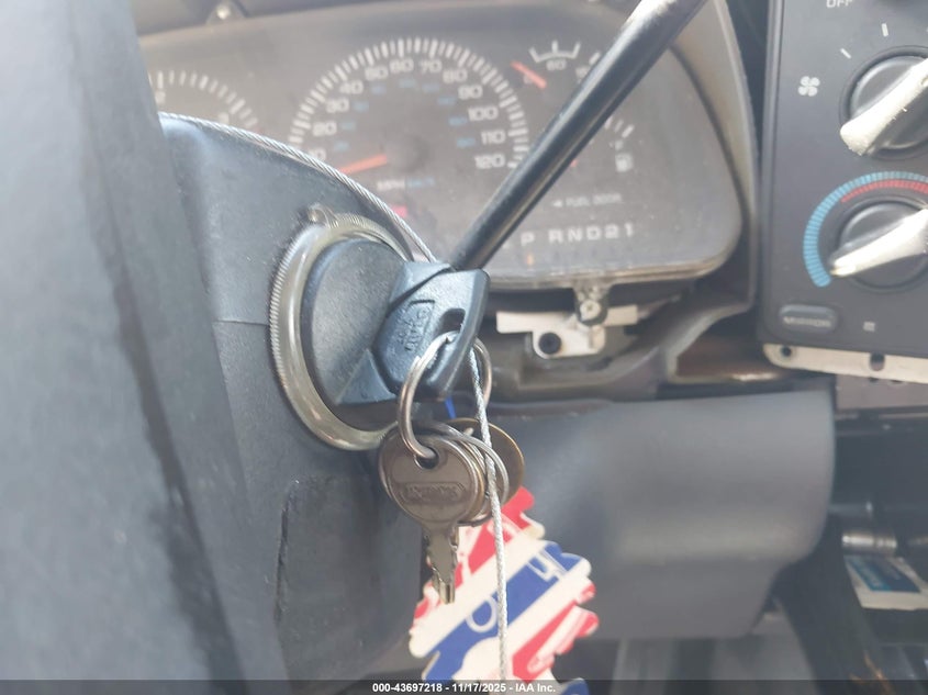 1998 Dodge Ram 2500 St VIN: 3B7KC2669WM243853 Lot: 43697218