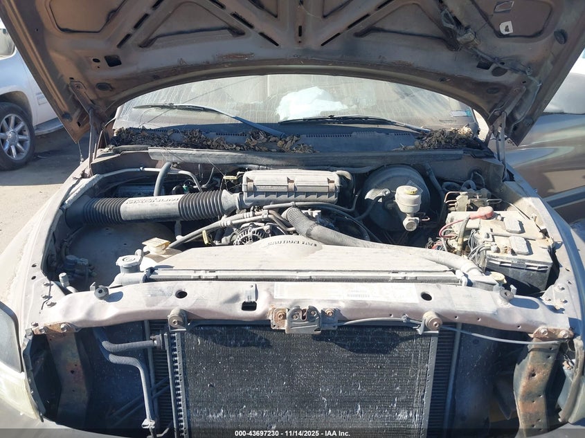 2000 Dodge Ram 1500 St VIN: 3B7HC13Z7YM215149 Lot: 43697230