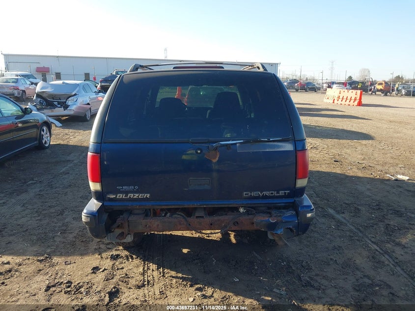 1GNDT13WXX2180740 1999 CHEVROLET BLAZER photo no. 16