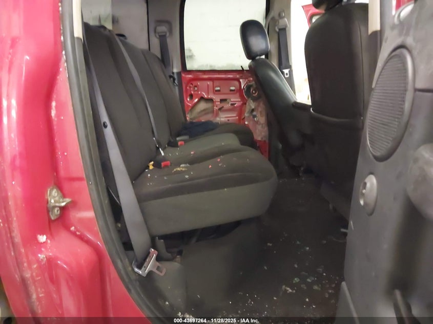 2004 Dodge Ram 2500 Slt/Laramie VIN: 3D7KU28D44G275880 Lot: 43697264