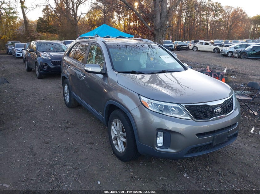 KIA SORENTO LX