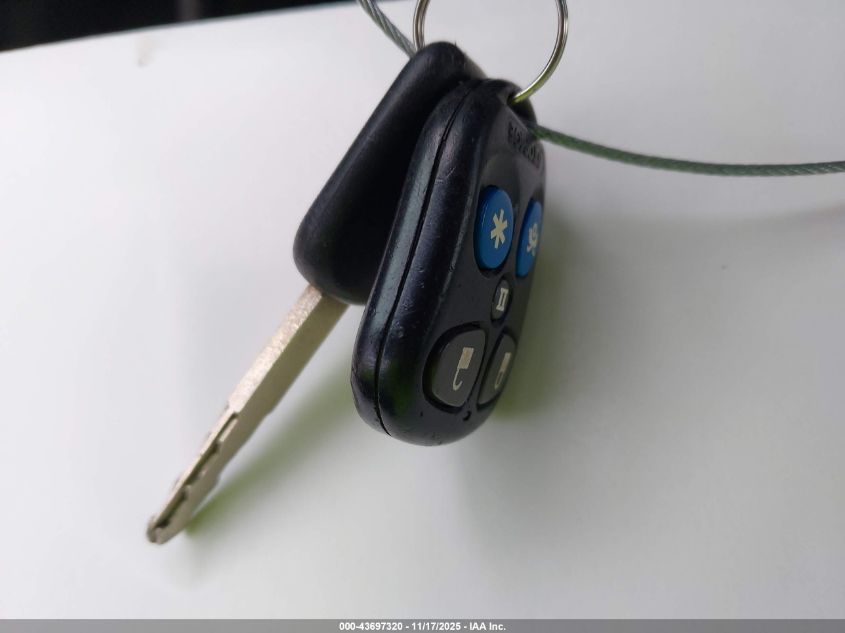 2004 Honda Pilot Lx VIN: 2HKYF181X4H614874 Lot: 43697320