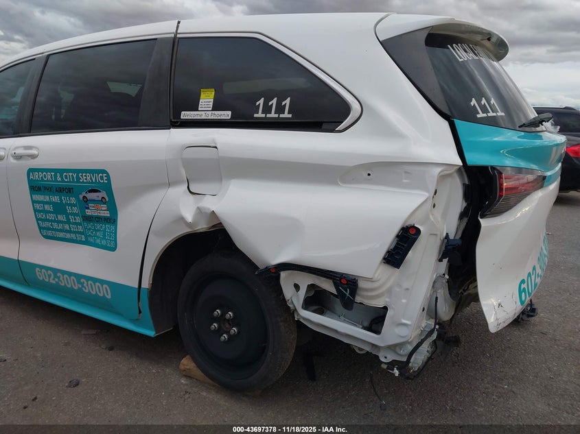 2021 Toyota Sienna Le VIN: 5TDKRKEC5MS014993 Lot: 43697378