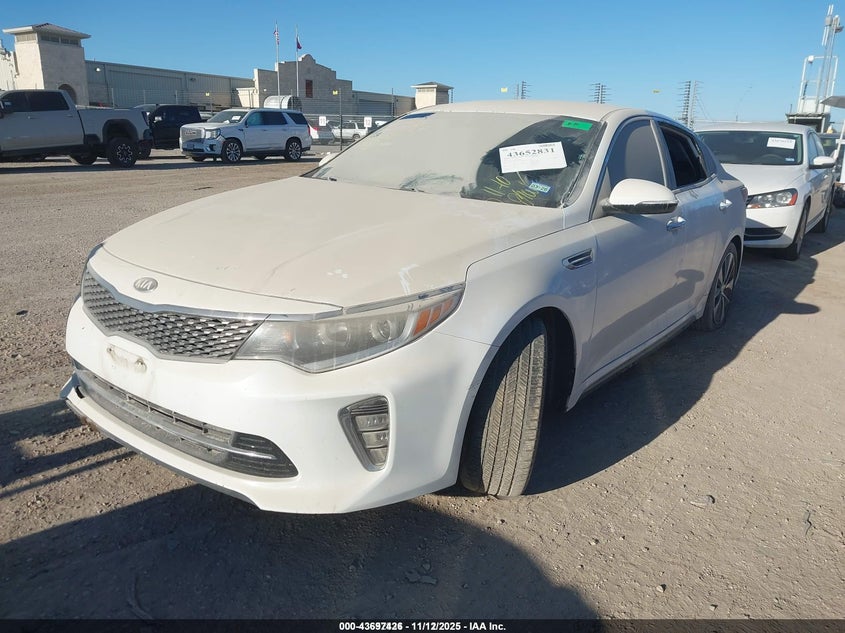 5XXGT4L36JG254881 2018 KIA OPTIMA photo no. 2