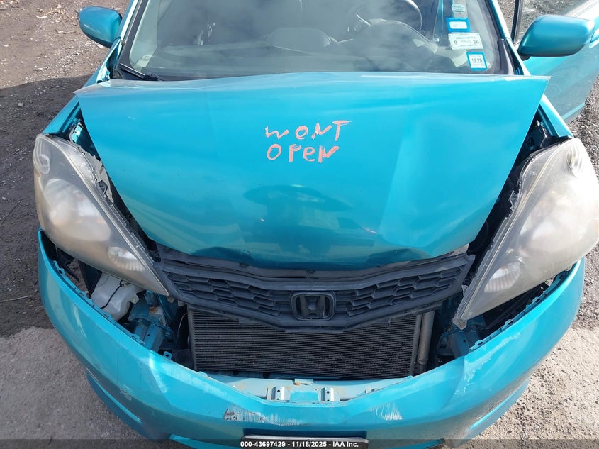 2012 Honda Fit Sport VIN: JHMGE8H54CC027332 Lot: 43697429