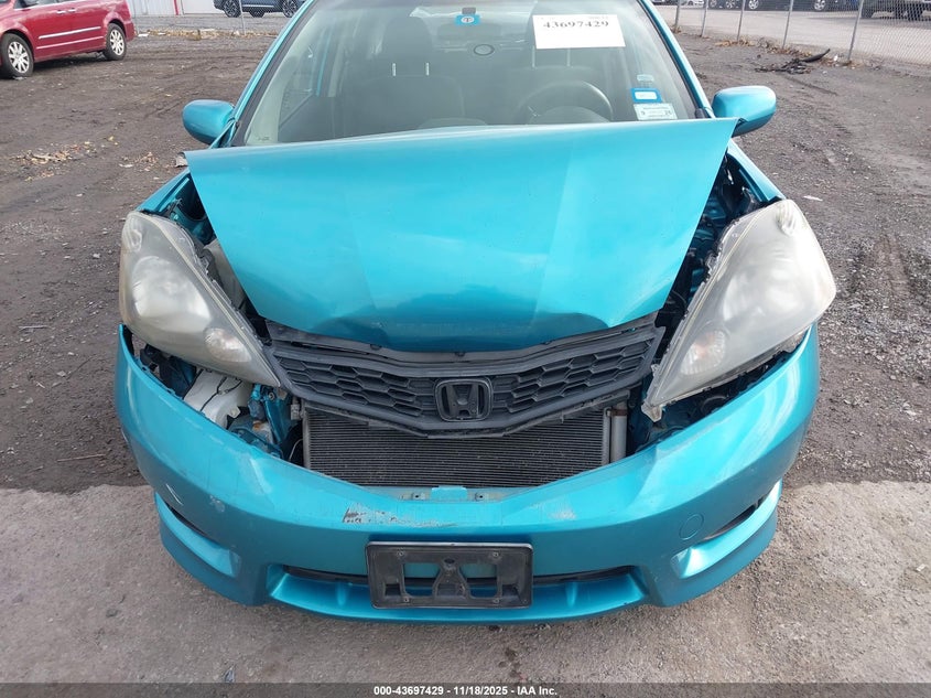 2012 Honda Fit Sport VIN: JHMGE8H54CC027332 Lot: 43697429
