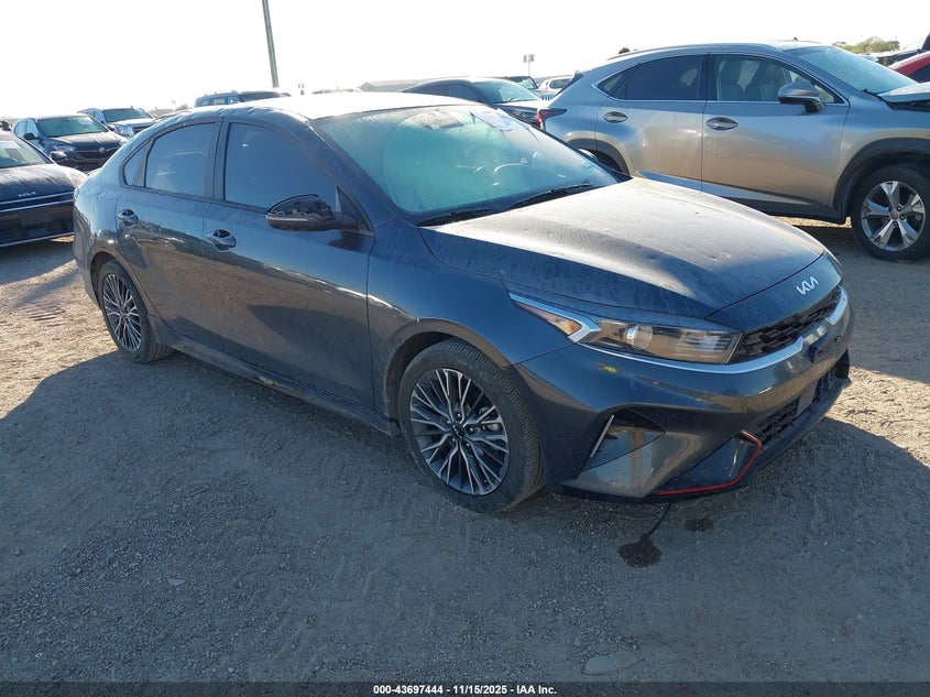 KIA FORTE GT-LINE