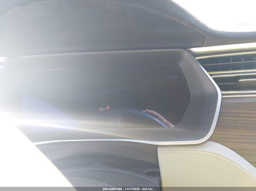 2016 Tesla Model S VIN: 5YJSA1E21GF146232 Lot: 43697488