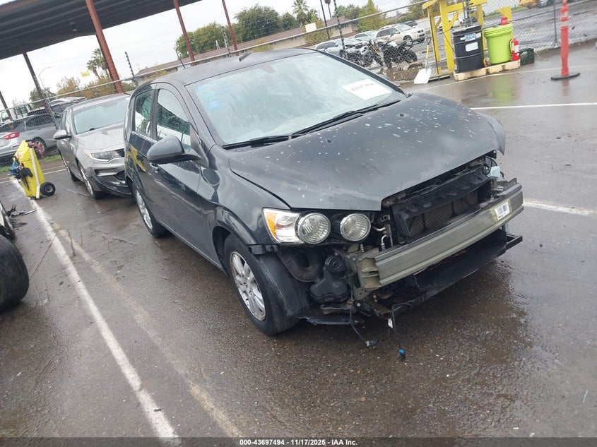 CHEVROLET SONIC LT AUTO