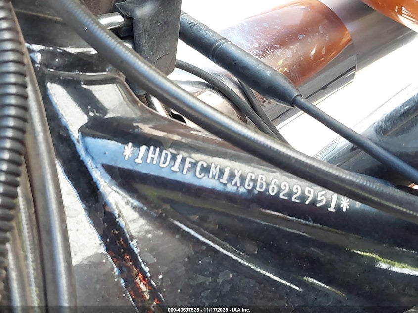 2016 Harley-Davidson Flhtcu Ultra Classic Electra Gld VIN: 1HD1FCM1XGB622951 Lot: 43697525