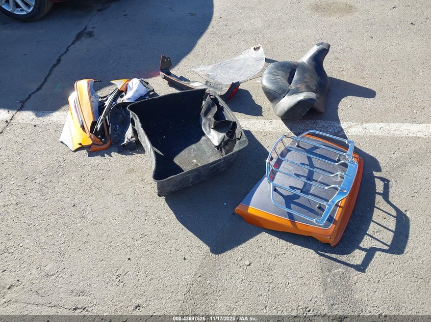 2016 Harley-Davidson Flhtcu Ultra Classic Electra Gld VIN: 1HD1FCM1XGB622951 Lot: 43697525