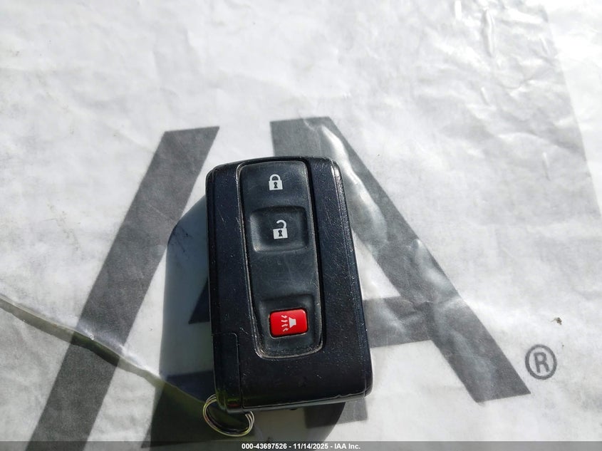 2005 Toyota Prius VIN: JTDKB20U153054379 Lot: 43697526