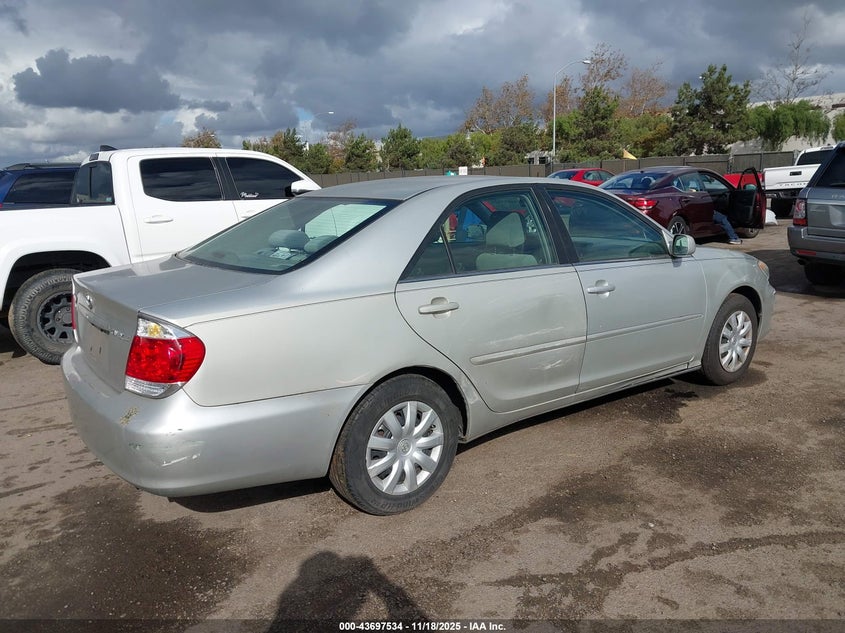 4T1BE30K15U518028 2005 TOYOTA CAMRY photo no. 4