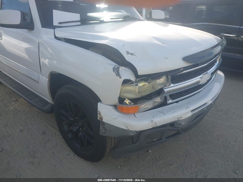 2004 Chevrolet Tahoe Lt VIN: 1GNEC13Z24R306588 Lot: 43697545