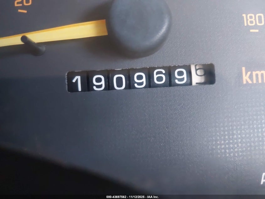 2000 Pontiac Grand Prix Gt VIN: 1G2WP52K0YF327156 Lot: 43697562