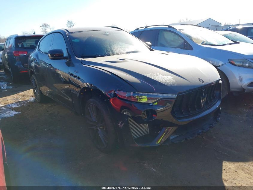 MASERATI LEVANTE TROFEO