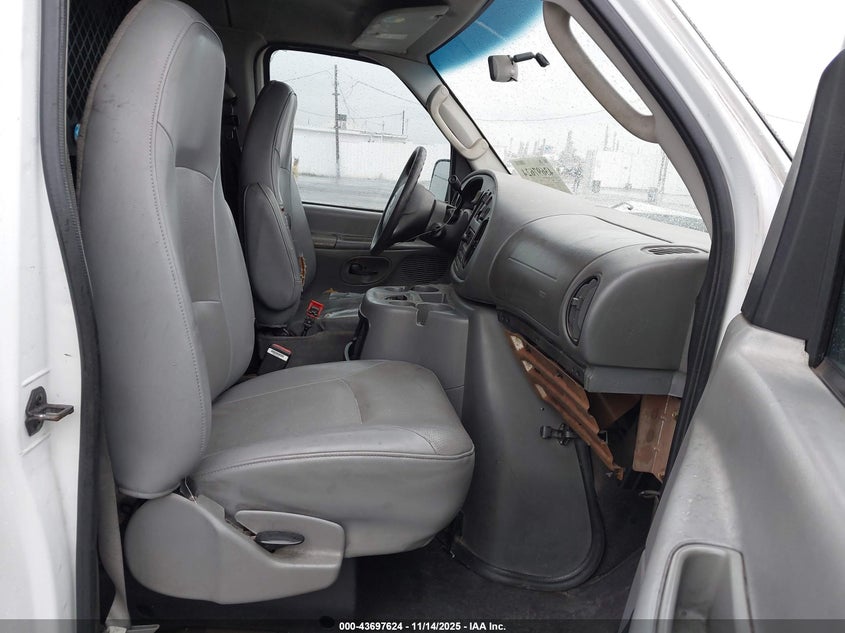 1FTNE24W55HA73018 2005 FORD ECONOLINE photo no. 5