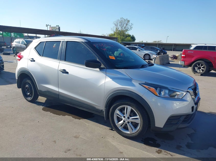 NISSAN KICKS S XTRONIC CVT