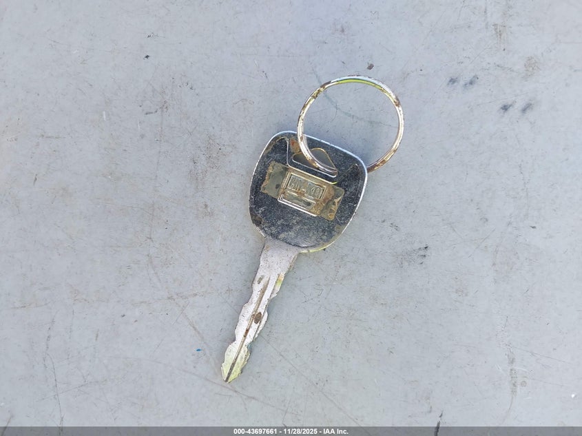 2005 Chevrolet Silverado 2500Hd Work Truck VIN: 1GBHC24U15E333373 Lot: 43697661