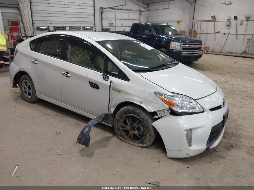 TOYOTA PRIUS FOUR