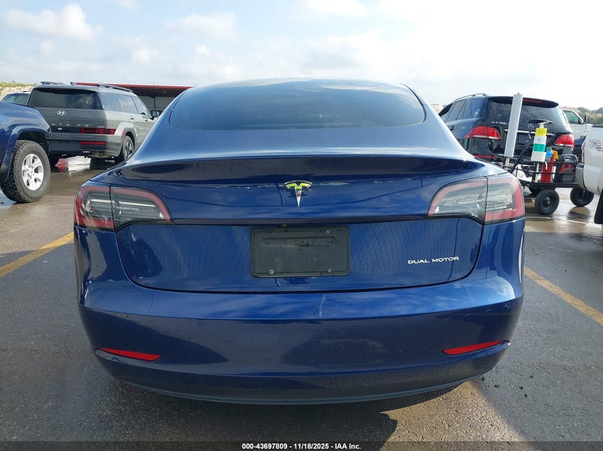 2022 Tesla Model 3 Long Range Dual Motor All-Wheel Drive VIN: 5YJ3E1EB7NF134057 Lot: 43697809
