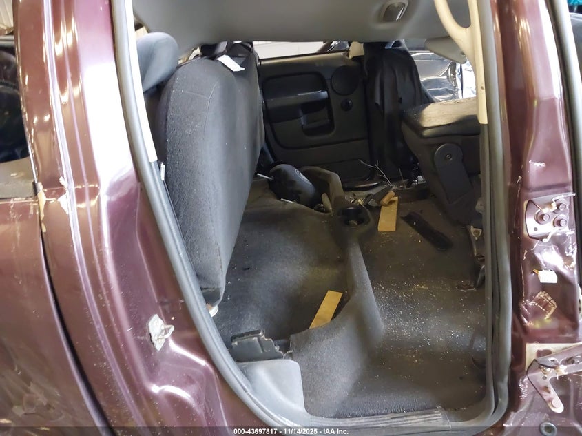 2004 Dodge Ram 1500 Slt/Laramie VIN: 1D7HU18N14S681637 Lot: 43697817