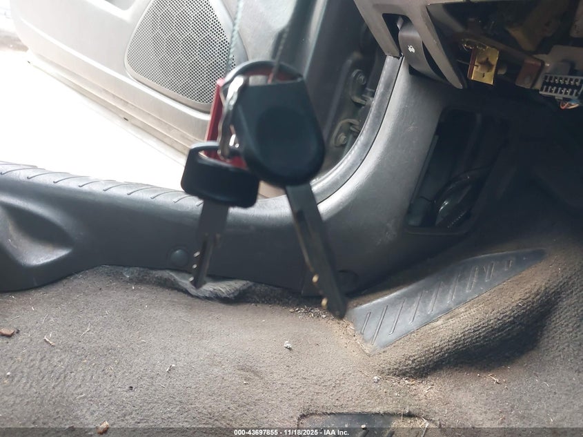 2005 Mazda Tribute S VIN: 4F2YZ04175KM49814 Lot: 43697855