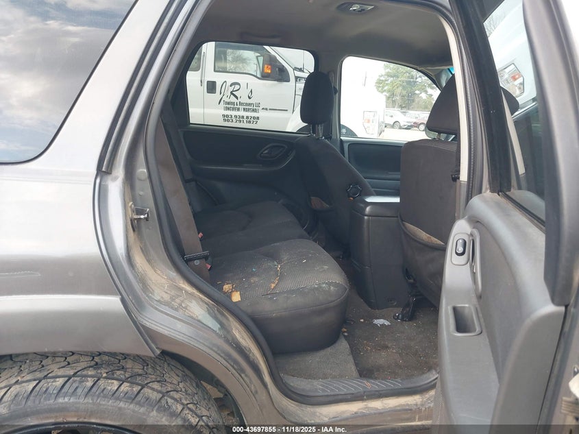 2005 Mazda Tribute S VIN: 4F2YZ04175KM49814 Lot: 43697855