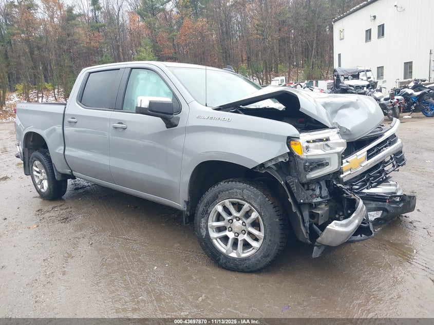 CHEVROLET SILVERADO 1500 4WD SHORT BED LT WITH 2FL