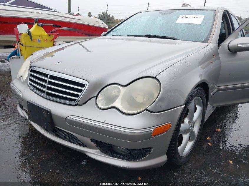 WDBRF40J45F689971 2005 MERCEDES-BENZ C-KLASSE photo no. 6