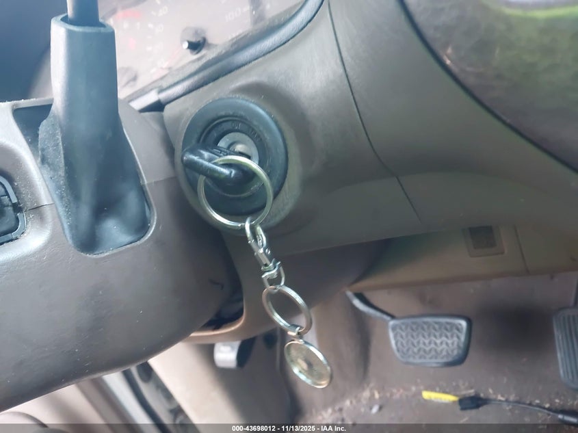 5TDZT38AX2S062745 2002 TOYOTA SEQUOIA photo no. 11