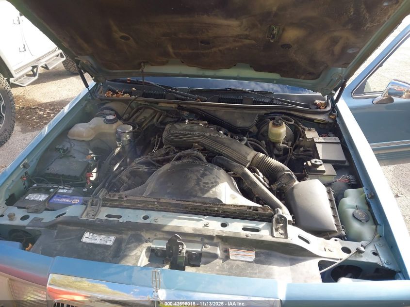 1993 Lincoln Town Car Executive VIN: 1LNLM81W9PY764987 Lot: 43698015