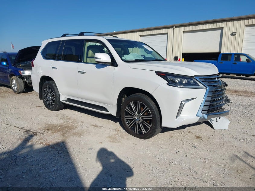 LEXUS LX 570 THREE-ROW