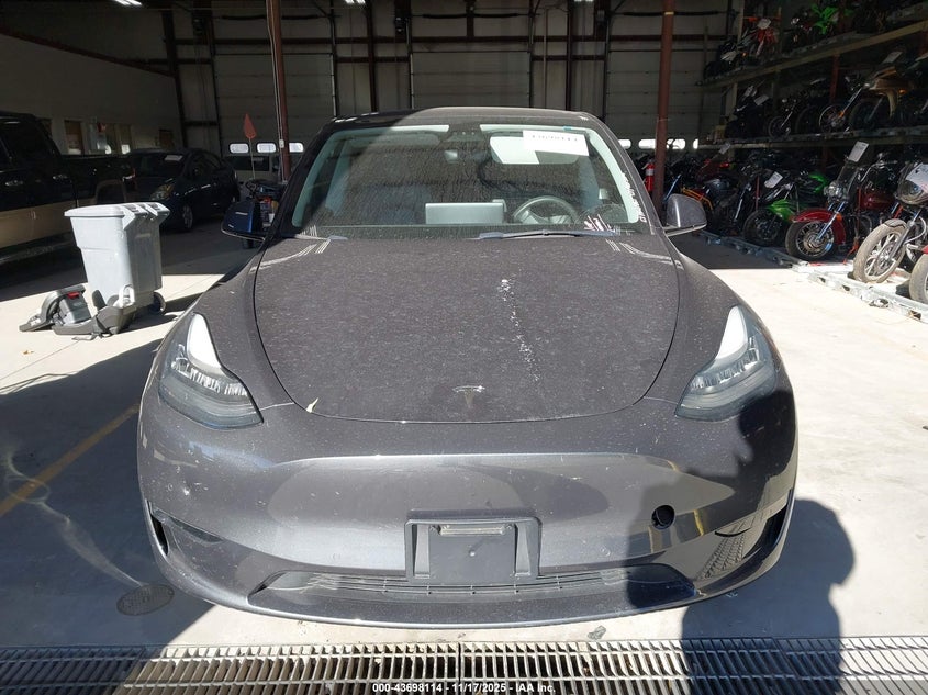2021 Tesla Model Y Long Range Dual Motor All-Wheel Drive VIN: 5YJYGAEE1MF207447 Lot: 43698114