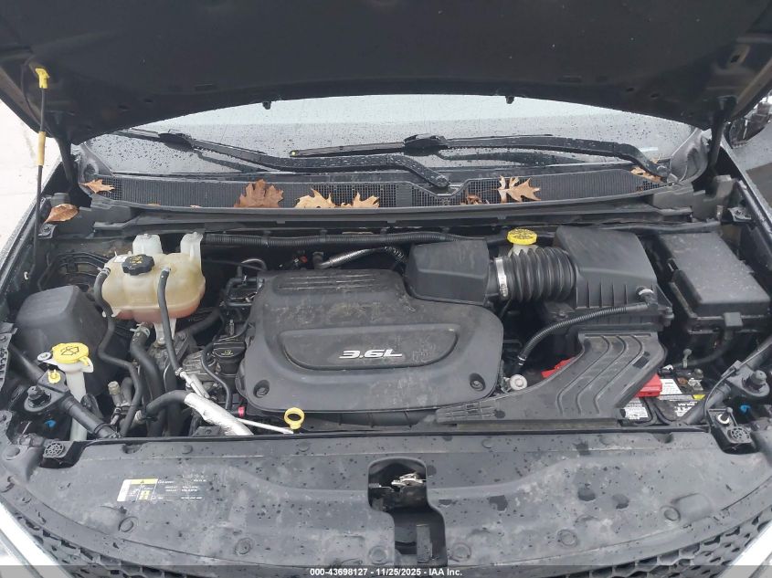 2018 Chrysler Pacifica Touring-L Plus VIN: 2C4RC1EG1JR268766 Lot: 43698127