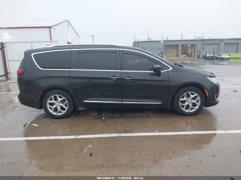 2018 Chrysler Pacifica Touring-L Plus VIN: 2C4RC1EG1JR268766 Lot: 43698127
