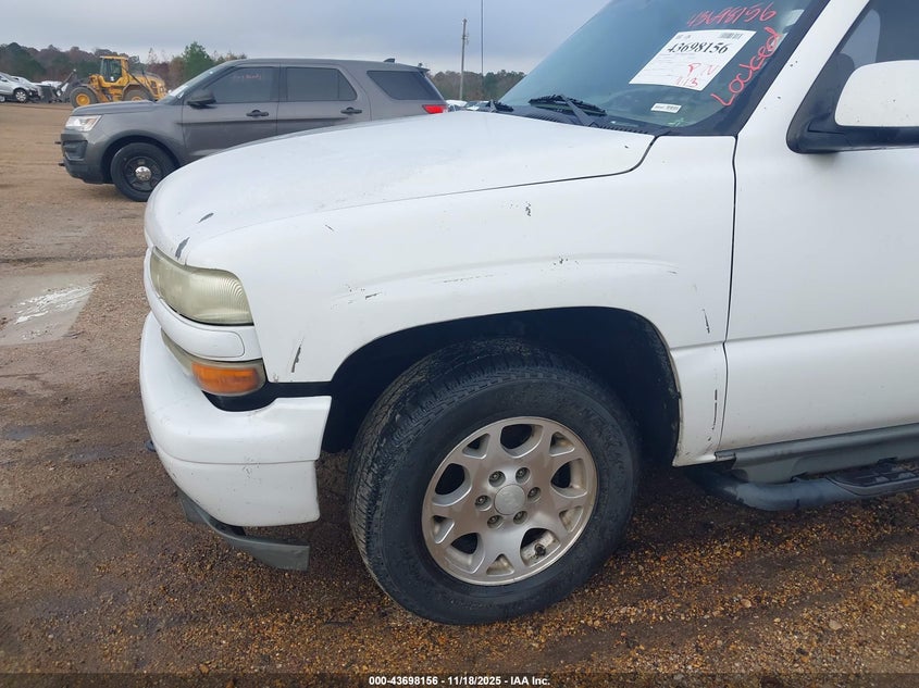 2003 Chevrolet Tahoe Z71 VIN: 1GNEK13Z43R275877 Lot: 43698156
