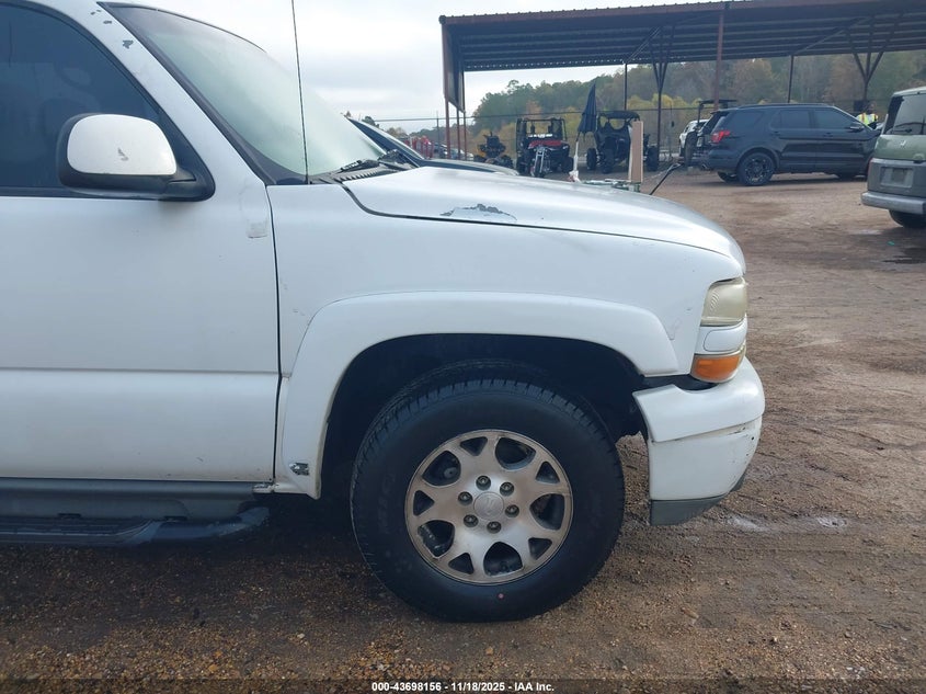 2003 Chevrolet Tahoe Z71 VIN: 1GNEK13Z43R275877 Lot: 43698156