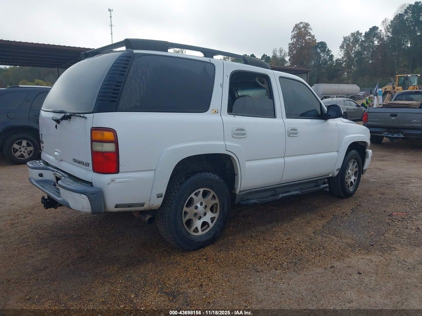 1GNEK13Z43R275877 2003 CHEVROLET TAHOE photo no. 4