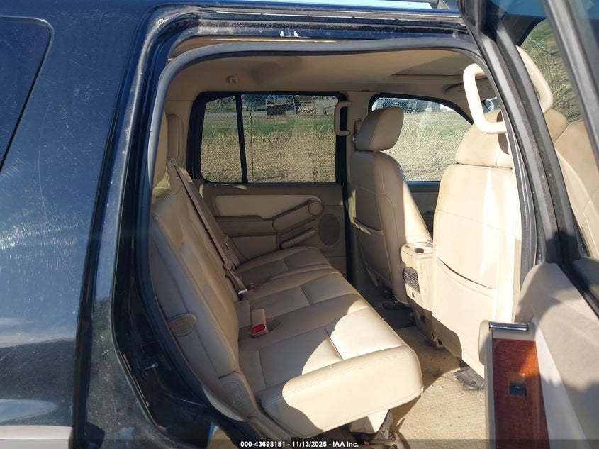 2007 Ford Explorer Eddie Bauer VIN: 1FMEU74E07UA69438 Lot: 43698181