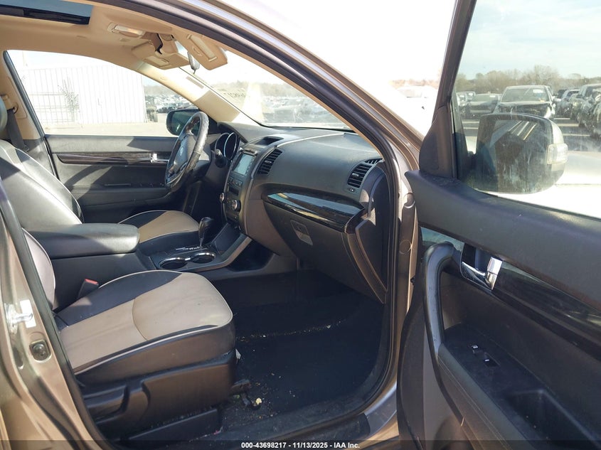 5XYKU4A23BG022818 2011 KIA SORENTO photo no. 5