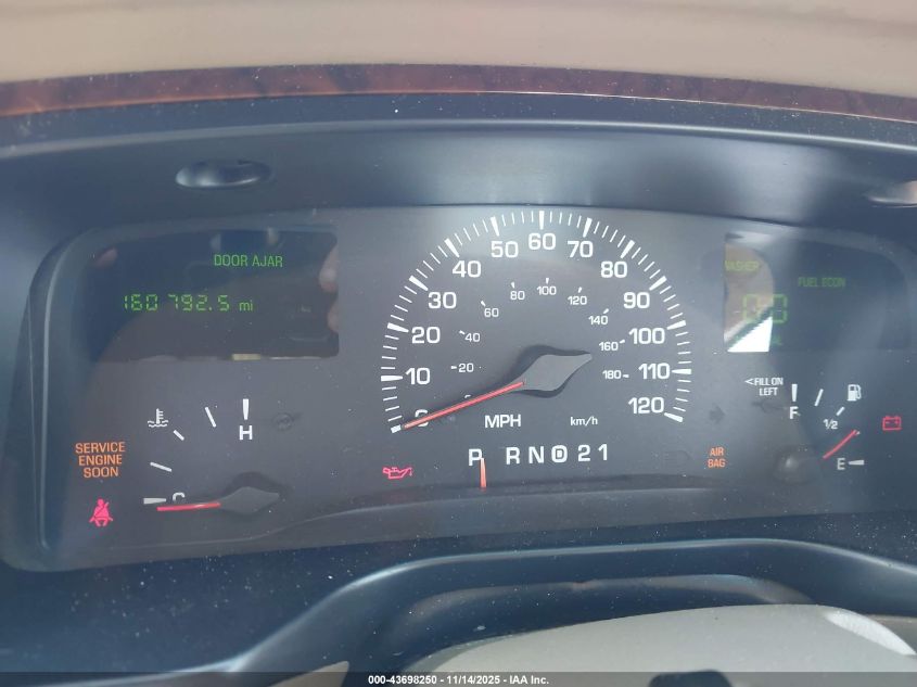 2000 Lincoln Town Car Executive VIN: 1LNHM81W4YY791019 Lot: 43698250