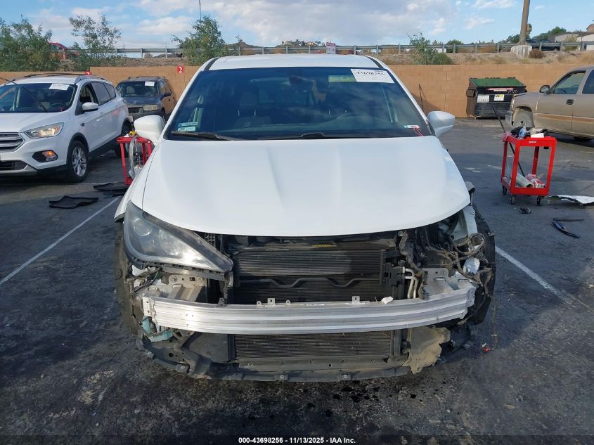 2018 Chrysler Pacifica Touring Plus VIN: 2C4RC1FG4JR287309 Lot: 43698256