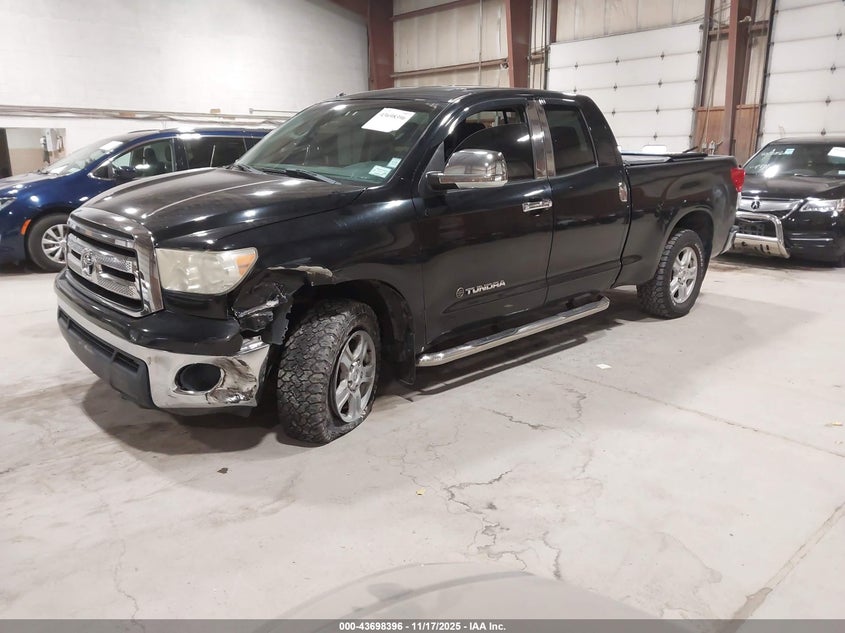 5TFUM5F17AX010231 2010 TOYOTA TUNDRA photo no. 2