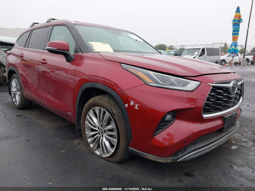 TOYOTA HIGHLANDER PLATINUM